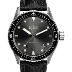 Blancpain 宝珀 FIFTY FATHOMS 五十噚系列 5000-1110-B52A